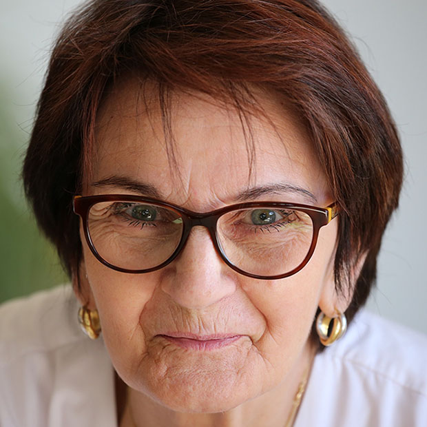 Progressive Lenses Versus Bifocals | Vision Source Mandan